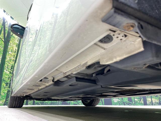 プリウス Ｓセーフティプラス　ツートーン　ＳＤナビ　バックカメラ　衝突被害軽減システム　禁煙車　ドラレコ　コーナーセンサー　スマートキー　ＬＥＤヘッド　ＥＴＣ　クルコン　純正１７インチアルミ　オートハイビーム　パークアシスト　車線逸脱警報（22枚目）