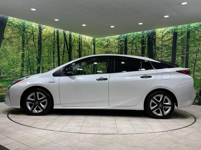 プリウス Ｓセーフティプラス　ツートーン　ＳＤナビ　バックカメラ　衝突被害軽減システム　禁煙車　ドラレコ　コーナーセンサー　スマートキー　ＬＥＤヘッド　ＥＴＣ　クルコン　純正１７インチアルミ　オートハイビーム　パークアシスト　車線逸脱警報（25枚目）