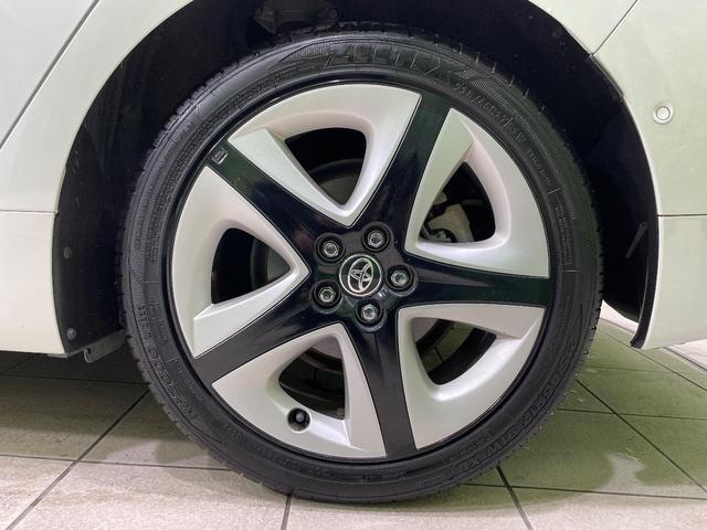 プリウス Ｓセーフティプラス　ツートーン　ＳＤナビ　バックカメラ　衝突被害軽減システム　禁煙車　ドラレコ　コーナーセンサー　スマートキー　ＬＥＤヘッド　ＥＴＣ　クルコン　純正１７インチアルミ　オートハイビーム　パークアシスト　車線逸脱警報（29枚目）