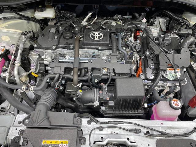 カローラクロス ハイブリッド　Ｚ　ガラスルーフ　全周囲カメラ　衝突被害軽減システム　レーダークルーズ　禁煙車　電動リアゲート　ハーフレザーシート　前席シートエアコン　パワーシート　コーナーセンサー　スマートキー（18枚目）