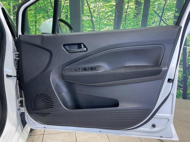 ノート Ｓ　ＳＤナビ　バックカメラ　衝突被害軽減システム　禁煙車　コーナーセンサー　スマートキー　ＥＴＣ　オートハイビーム　車線逸脱警報　オートライト　オートエアコン　Ｂｌｕｅｔｏｏｔｈ　ＣＤ（35枚目）