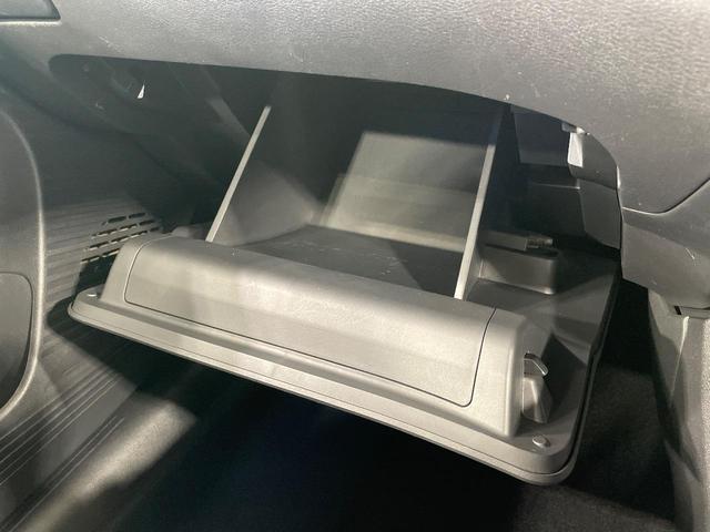 ノート Ｓ　ＳＤナビ　バックカメラ　衝突被害軽減システム　禁煙車　コーナーセンサー　スマートキー　ＥＴＣ　オートハイビーム　車線逸脱警報　オートライト　オートエアコン　Ｂｌｕｅｔｏｏｔｈ　ＣＤ（47枚目）