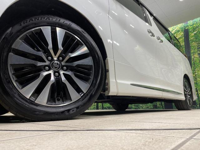 �y�����P�W�C���`�A���~�z�C�[���z�O�ςɃ}�b�`���������A���~�z�C�[���𑕒����Ă���܂��B�e��ЊO�A���~�z�C�[����A�X�^�b�h���X�^�C�����戵�����Ă���܂��B���񂲑��k����������