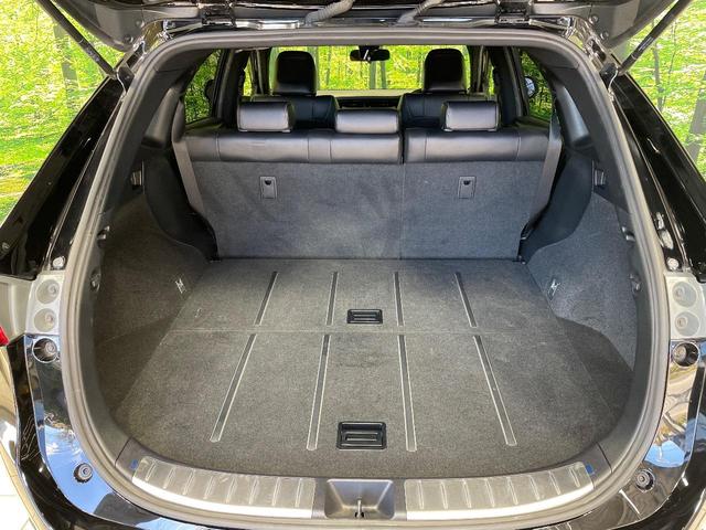 ハリアー エレガンス　ＢＩＧ－Ｘ１０型ナビ　バックカメラ　衝突軽減装置　レーダークルーズ　パワーシート　コーナーセンサー　スマートキー　ＬＥＤヘッド　ビルトインＥＴＣ　純正１７インチアルミ　オートハイビーム　車線逸脱警報（10枚目）