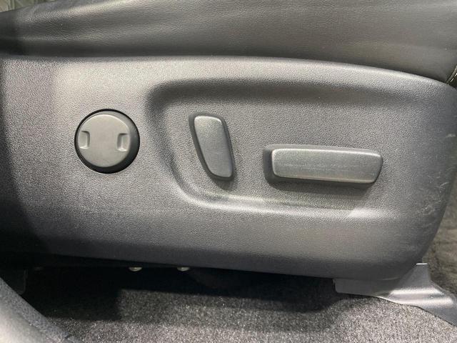 ハリアー エレガンス　ＢＩＧ－Ｘ１０型ナビ　バックカメラ　衝突軽減装置　レーダークルーズ　パワーシート　コーナーセンサー　スマートキー　ＬＥＤヘッド　ビルトインＥＴＣ　純正１７インチアルミ　オートハイビーム　車線逸脱警報（34枚目）