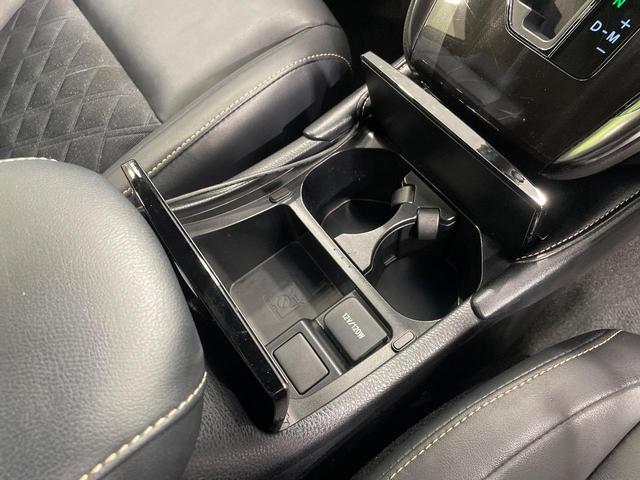 ハリアー エレガンス　ＢＩＧ－Ｘ１０型ナビ　バックカメラ　衝突軽減装置　レーダークルーズ　パワーシート　コーナーセンサー　スマートキー　ＬＥＤヘッド　ビルトインＥＴＣ　純正１７インチアルミ　オートハイビーム　車線逸脱警報（56枚目）