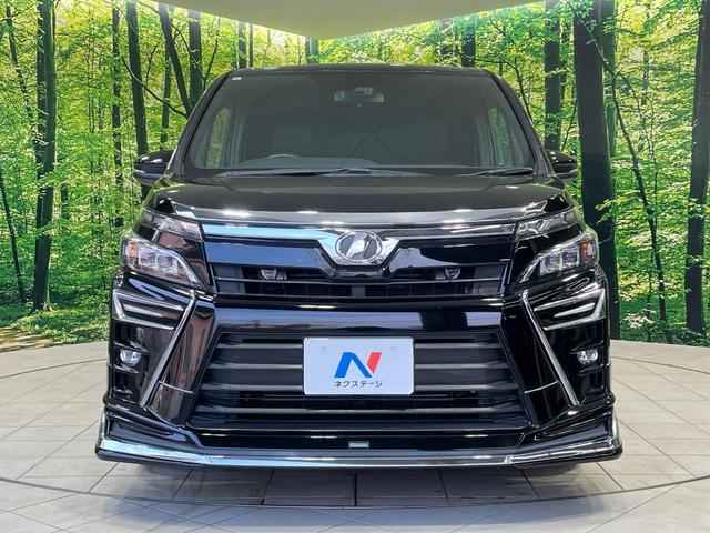 ヴォクシー ＺＳ　フルエアロ　電動スライドドア　後席モニター　バックカメラ　衝突被害軽減システム　禁煙車　スマートキー　ＬＥＤヘッド　ビルトインＥＴＣ　クルコン　純正１６インチアルミ　オートハイビーム　車線逸脱警報（15枚目）