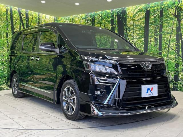 ヴォクシー ＺＳ　フルエアロ　電動スライドドア　後席モニター　バックカメラ　衝突被害軽減システム　禁煙車　スマートキー　ＬＥＤヘッド　ビルトインＥＴＣ　クルコン　純正１６インチアルミ　オートハイビーム　車線逸脱警報（17枚目）