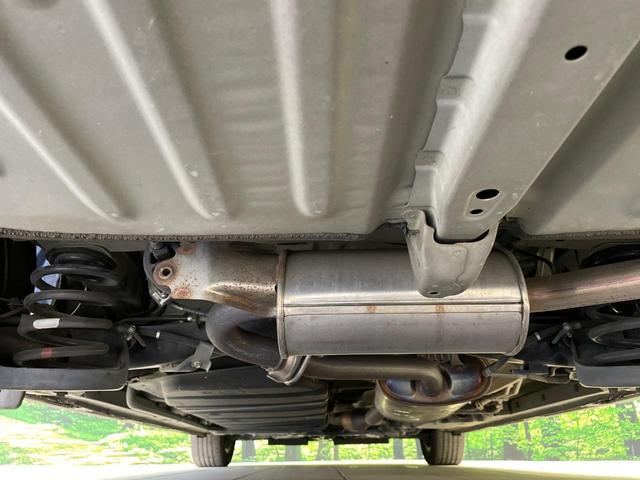 ヴォクシー ＺＳ　フルエアロ　電動スライドドア　後席モニター　バックカメラ　衝突被害軽減システム　禁煙車　スマートキー　ＬＥＤヘッド　ビルトインＥＴＣ　クルコン　純正１６インチアルミ　オートハイビーム　車線逸脱警報（20枚目）