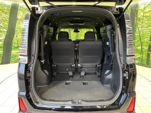 ヴォクシー ＺＳ　フルエアロ　電動スライドドア　後席モニター　バックカメラ　衝突被害軽減システム　禁煙車　スマートキー　ＬＥＤヘッド　ビルトインＥＴＣ　クルコン　純正１６インチアルミ　オートハイビーム　車線逸脱警報（45枚目）