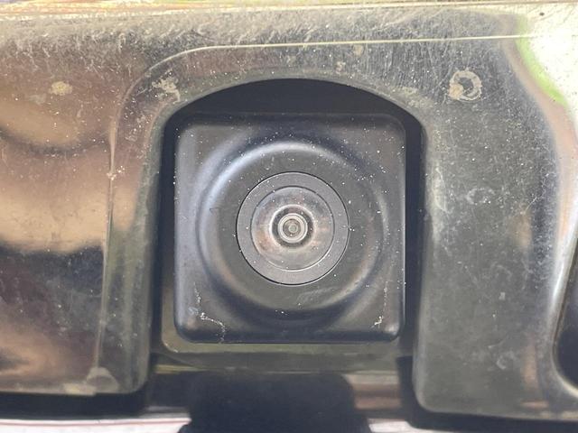 ヴォクシー ＺＳ　フルエアロ　電動スライドドア　後席モニター　バックカメラ　衝突被害軽減システム　禁煙車　スマートキー　ＬＥＤヘッド　ビルトインＥＴＣ　クルコン　純正１６インチアルミ　オートハイビーム　車線逸脱警報（50枚目）