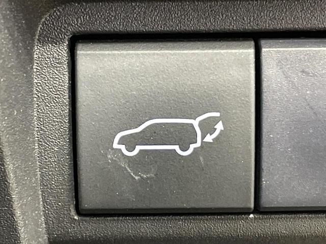 ヤリスクロス ハイブリッドＺ　フルエアロ　全周囲カメラ　衝突被害軽減システム　レーダークルーズ　禁煙車　電動リアゲート　ハーフレザーシート　パワーシート　ドラレコ　コーナーセンサー　スマートキー　ＬＥＤヘッド　ビルトインＥＴＣ（52枚目）