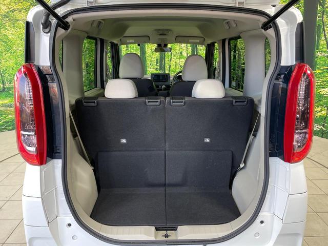 ���i�̂���������ʋ΁A���}���ɏ\���ȉ׎��X�y�[�X���m�ۂ��Ă���܂��B�Z�J���h�V�[�g��|���ƁA�傫�ȉו��̐ύڂ��\�ł���