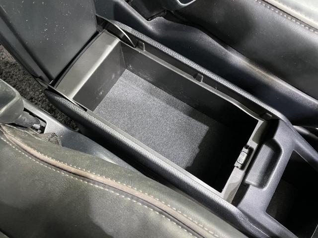 ヴォクシー ハイブリッドＺＳ　両側電動ドア　純正９型ナビ　後席モニター　バックカメラ　衝突軽減装置　ドラレコ　コーナーセンサー　スマートキー　ＬＥＤヘッド　クルコン　純正１６インチアルミ　オートハイビーム　車線逸脱警報（68枚目）