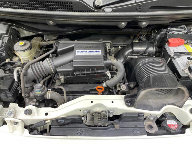 N-BOX G ターボSSパッケージ ターボ 両側電動ドア 純正ナビ バックカメラ 衝突軽減装置 禁煙車 ドラレコ スマートキー HIDヘッド ETC クルコン 純正14インチアルミ オートライト オートエアコン Bluetooth CD(18枚目)