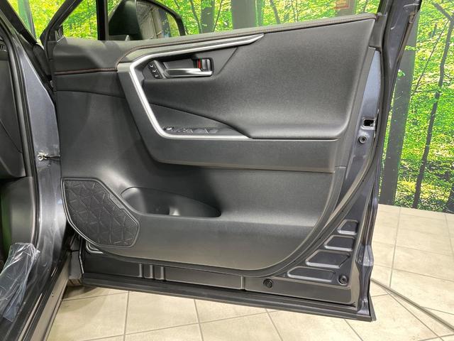 ＲＡＶ４ ハイブリッドアドベンチャー　４ＷＤ　純正１０インチナビ　全周囲カメラ　１００Ｖ電源　衝突被害軽減システム　レーダークルーズ　禁煙車　電動リアゲート　前席シートエアコン　パワーシート　ドラレコ　コーナーセンサー　スマートキー（63枚目）