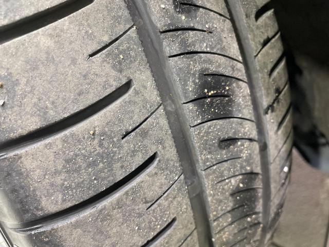 ヴォクシー ハイブリッドＺＳ　煌ＩＩ　両側電動ドア　ＢＩＧＸ９型ナビ　後席モニター　バックカメラ　衝突軽減装置　禁煙車　ドラレコ　コーナーセンサー　スマートキー　ＬＥＤヘッド　ビルトインＥＴＣ　クルコン　純正１６インチアルミ（32枚目）