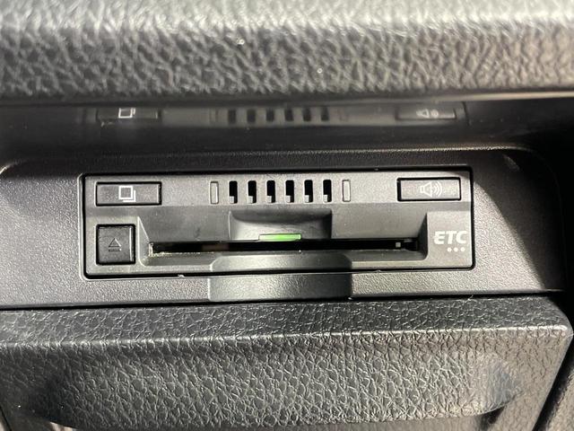 ヴォクシー ハイブリッドＺＳ　煌ＩＩ　両側電動ドア　ＢＩＧＸ９型ナビ　後席モニター　バックカメラ　衝突軽減装置　禁煙車　ドラレコ　コーナーセンサー　スマートキー　ＬＥＤヘッド　ビルトインＥＴＣ　クルコン　純正１６インチアルミ（35枚目）