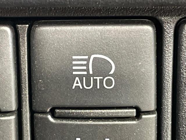 ヴォクシー ハイブリッドＺＳ　煌ＩＩ　両側電動ドア　ＢＩＧＸ９型ナビ　後席モニター　バックカメラ　衝突軽減装置　禁煙車　ドラレコ　コーナーセンサー　スマートキー　ＬＥＤヘッド　ビルトインＥＴＣ　クルコン　純正１６インチアルミ（37枚目）