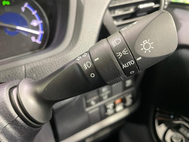 ヴォクシー ハイブリッドＺＳ　煌ＩＩ　両側電動ドア　ＢＩＧＸ９型ナビ　後席モニター　バックカメラ　衝突軽減装置　禁煙車　ドラレコ　コーナーセンサー　スマートキー　ＬＥＤヘッド　ビルトインＥＴＣ　クルコン　純正１６インチアルミ（44枚目）