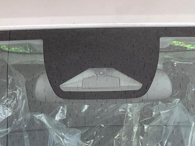 ＷＲ－Ｖ Ｘ　登録済未使用車　バックカメラ　衝突被害軽減システム　コーナーセンサー　スマートキー　ＬＥＤヘッド　オートハイビーム　車線逸脱警報　オートライト　オートエアコン　Ｂｌｕｅｔｏｏｔｈ　フルセグ（5枚目）