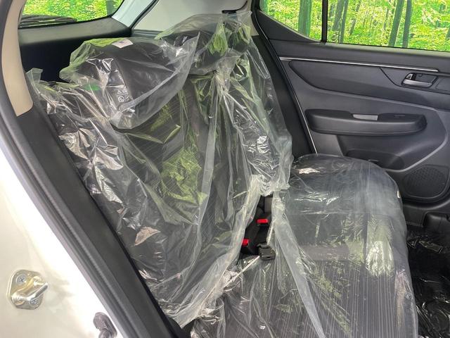 ＷＲ－Ｖ Ｘ　登録済未使用車　バックカメラ　衝突被害軽減システム　コーナーセンサー　スマートキー　ＬＥＤヘッド　オートハイビーム　車線逸脱警報　オートライト　オートエアコン　Ｂｌｕｅｔｏｏｔｈ　フルセグ（9枚目）