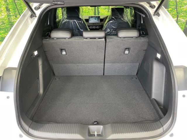 ヴェゼル ｅ：ＨＥＶ　ＲＳ　登録済未使用車　メーカー９型ナビ　全周囲カメラ　衝突軽減装置　電動リアゲート　ハーフレザーシート　コーナーセンサー　スマートキー　ＬＥＤヘッド　ＥＴＣ２．０　純正１８インチアルミ　オートハイビーム（48枚目）