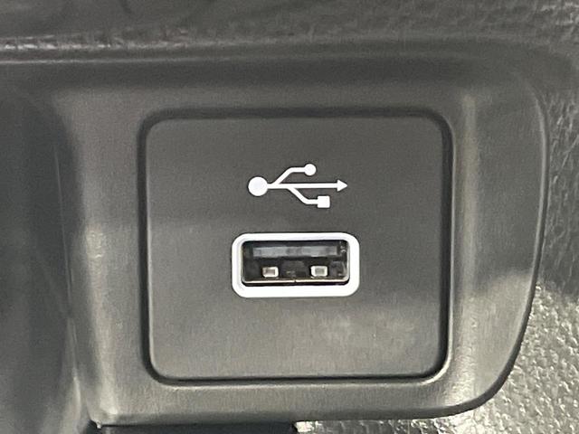 ヴェゼル ｅ：ＨＥＶ　ＲＳ　登録済未使用車　メーカー９型ナビ　全周囲カメラ　衝突軽減装置　電動リアゲート　ハーフレザーシート　コーナーセンサー　スマートキー　ＬＥＤヘッド　ＥＴＣ２．０　純正１８インチアルミ　オートハイビーム（59枚目）