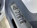 １０ｔｈアニバーサリー　リミテッド　禁煙車　スマートキー　ＨＩＤヘッド　ＥＴＣ　オートライト　オートエアコン　純正１４インチアルミ　ＣＤ再生　革巻きステアリング　ステアリングスイッチ　横滑防止装置　電動格納ミラー　後席格納（50枚目）