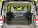 後席を格納すると、これだけの広さが!シーンに合わせたシートアレンジで、大きな荷物も積むことが出来ます♪