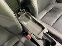 ハイブリッドＺ　全周囲カメラ　衝突被害軽減システム　禁煙車　パワーシート　コーナーセンサー　スマートキー　ＬＥＤヘッド　ビルトインＥＴＣ　純正１８インチアルミ　オートハイビーム　車線逸脱警報　オートライト（63枚目）