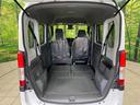 後席を格納すると、これだけの広さが！シーンに合わせたシートアレンジで、大きな荷物も積むことが出来ます♪