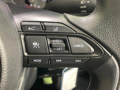 �ڥ졼�������롼������ȥ�����۹�®ƻϩ�Ǥ�Ĺ��Υ���Ԥ��ڤˡ�����ư��®�٤��ݤĥ��롼������ȥ����뤬�����ͷڸ������ƥ��Ϣ�Ȥ��������μ�ξ���Τ��Ƽִ֤��ݤĤ褦��®��Ĵ�ᤷ�Ƥ���ޤ����� 7