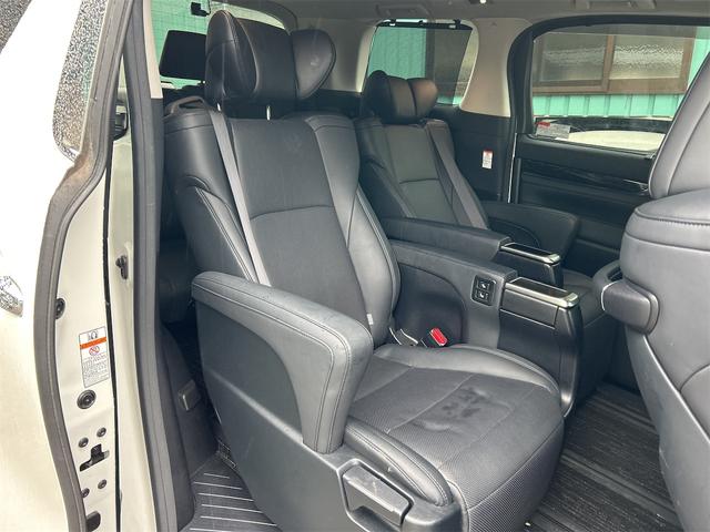 アルファード ２．５Ｓ　Ｃパッケージ　ドライブレコーダー　ＥＴＣ　バックカメラ　ナビ　ＴＶ　クリアランスソナー　オートクルーズコントロール　レーンアシスト　衝突被害軽減システム　両側電動スライドドア　オートマチックハイビーム　オートライト（36枚目）