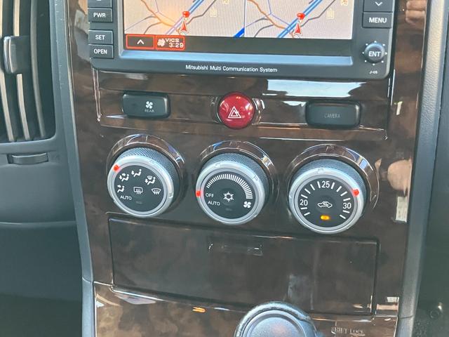 デリカD:5 ナビコレクション M ETC バックカメラ ナビ 両側スライド・片側電動 HID スマートキー 電動格納ミラー 3列シート CVT アルミホイール CD DVD再生 USB 盗難防止システム 衝突安全ボディ ABS ESC(11枚目)