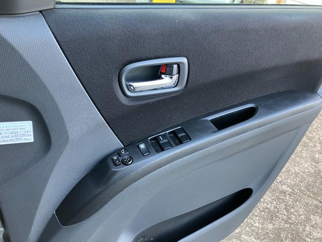 ソリオバンディット ベースグレード ETC ナビ TV 両側スライド・片側電動 オートライト HID スマートキー 電動格納ミラー CVT アルミホイール CD DVD再生 USB 盗難防止システム 衝突安全ボディ ABS ESC(45枚目)