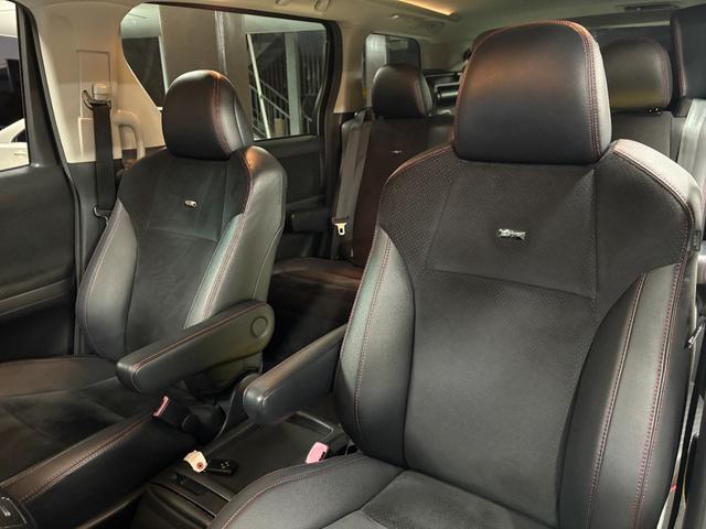 ヴェルファイア ２．４Ｚ　Ｇ’ｓ　Ｗサンルーフ・アルパインＦダウンモニター・ハーフレザーシート・専用１９インチアルミホイール・８インチナビ・ＴＶ・バックカメラ・両側電動スライドドア・オットマン・スマートキー・プッシュスタート（51枚目）