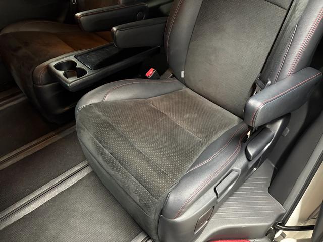 ヴェルファイア ２．４Ｚ　Ｇ’ｓ　Ｗサンルーフ・アルパインＦダウンモニター・ハーフレザーシート・専用１９インチアルミホイール・８インチナビ・ＴＶ・バックカメラ・両側電動スライドドア・オットマン・スマートキー・プッシュスタート（53枚目）