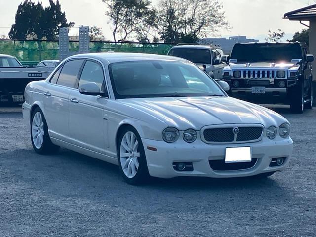 ＸＪ ＸＪ　３．０エグゼクティブ　ＥＴＣ　オートクルーズコントロール　ナビ　アルミホイール　ＡＴ　シートヒーター　キーレスエントリー　盗難防止システム　パワーシート　革シート　ＣＤ　ＡＢＳ（15枚目）