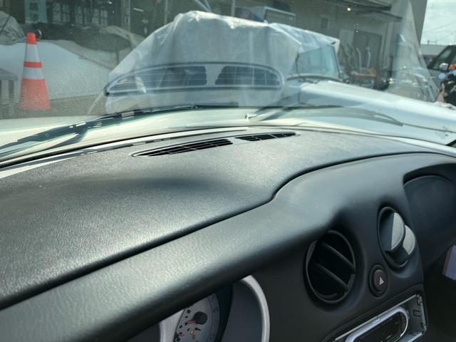 バルケッタ 　ディーラー車　左ハンドル　前期最終型　５速マニュアル　幌　ＨＩＤヘッドライト　新品コニショック　タイミングベルト交換済み　サーモスタット新品交換（36枚目）