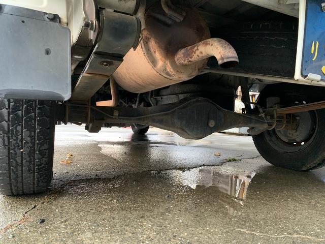 キャリイトラック KCエアコン・パワステ 4wd ホロ付き 幌 5速mt(19枚目)