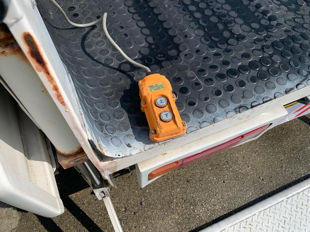 アクティトラック 　パワーゲート　リモコン　エアコン　パワステ　５速ＭＴ（16枚目）