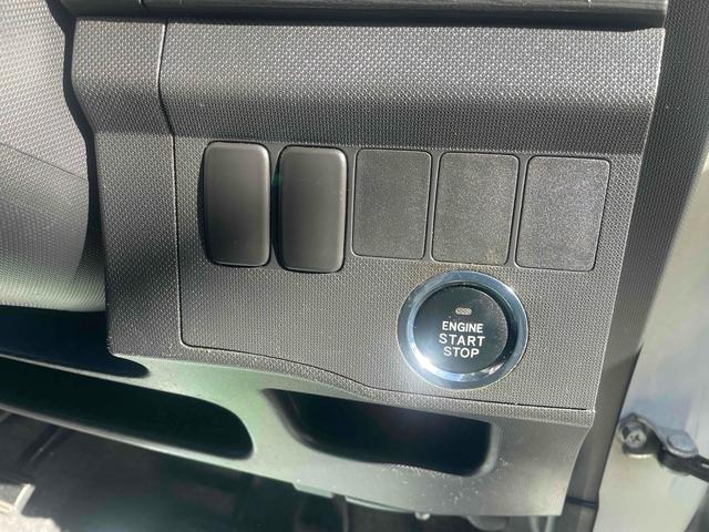 キーを携帯しているだけで、エンジンの始動が可能な装備です。プッシュスタートですのでエンジンの始動もボタンを押すだけです