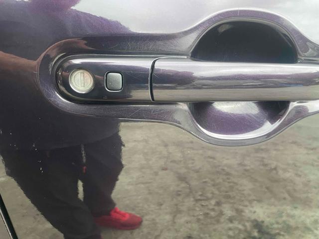 ワゴンＲスティングレー Ｔ　ナビ　ＴＶ　オートライト　ＨＩＤ　スマートキー　アイドリングストップ　電動格納ミラー　ベンチシート　ＣＶＴ　盗難防止システム　ＡＢＳ　ＣＤ　ＵＳＢ　アルミホイール　衝突安全ボディ　エアコン（14枚目）