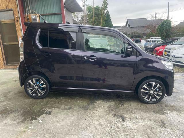 ワゴンＲスティングレー Ｔ　ナビ　ＴＶ　オートライト　ＨＩＤ　スマートキー　アイドリングストップ　電動格納ミラー　ベンチシート　ＣＶＴ　盗難防止システム　ＡＢＳ　ＣＤ　ＵＳＢ　アルミホイール　衝突安全ボディ　エアコン（16枚目）