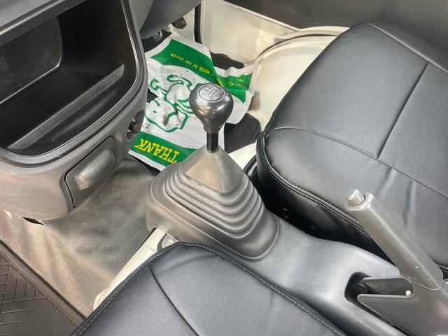 ハイゼットトラック 　４ＷＤ　ＭＴ　エアコン（5枚目）