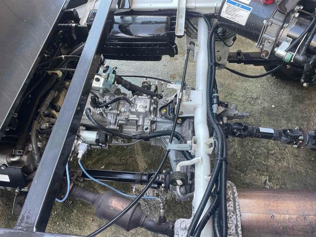 キャリイトラック 　４ＷＤ　ダンプ　ＣＶＴ　ＥＴＣ　エアコン　パワーステアリング　パワーウィンドウ　運転席エアバッグ（9枚目）