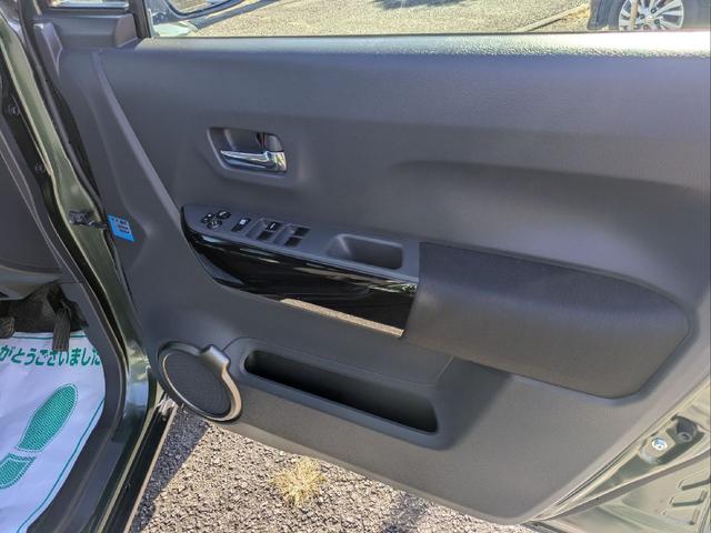 ハスラー JスタイルII ETC ナビ TV レーンアシスト 衝突被害軽減システム オートライト HID スマートキー アイドリングストップ シートヒーター ベンチシート CVT 盗難防止システム ABS ESC CD USB(26枚目)