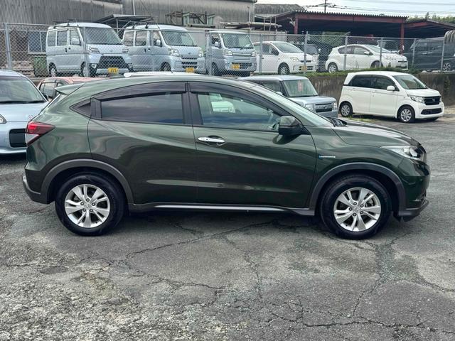 ヴェゼル ハイブリッドX ETC バックカメラ オートクルーズコントロール 衝突被害軽減システム ナビ フルセグテレビ LEDヘッドランプ HDMI Bluetoothオーディオ アルミホイール スマートキー 衝突安全ボディ(4枚目)