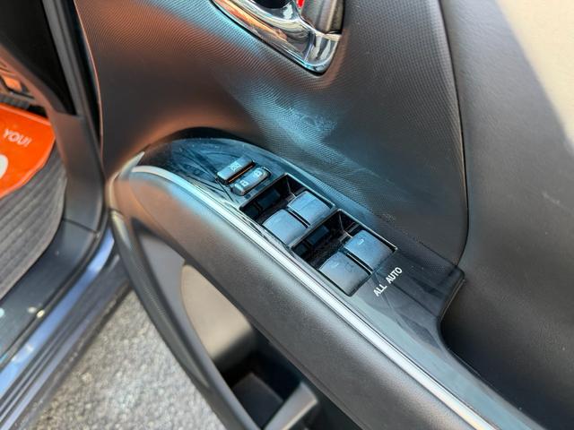 エスティマ アエラス プレミアムエディション ナビ フルセグ バックカメラ Bluetoothオーディオ 両側電動スライドドア パワーシート ETC オットマン CD&DVD ステアリングリモコン オートライト フォグランプ HID スマートキー(43枚目)